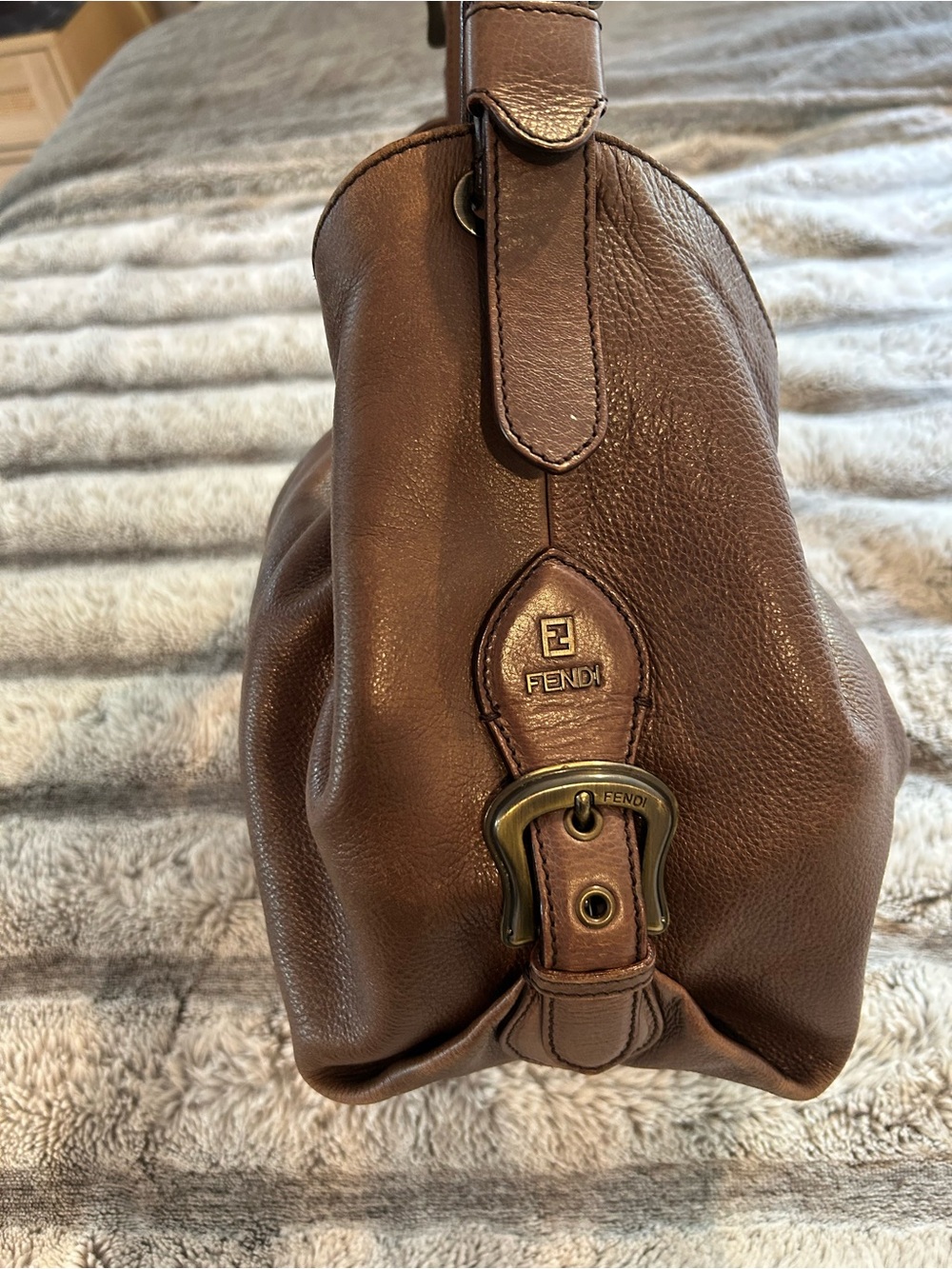 Fendi Doctor Hobo Brown Pebbled Leather Borsa with Brass Buckle
